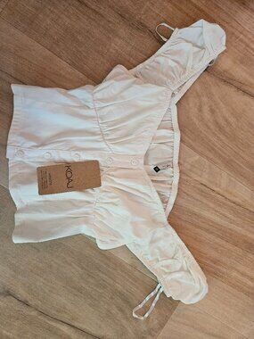 KOAJ Ladies button down front crop top size XS. New with tags.